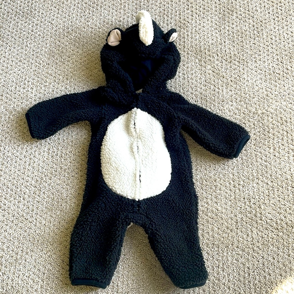 Carters Skunk Halloween Costume